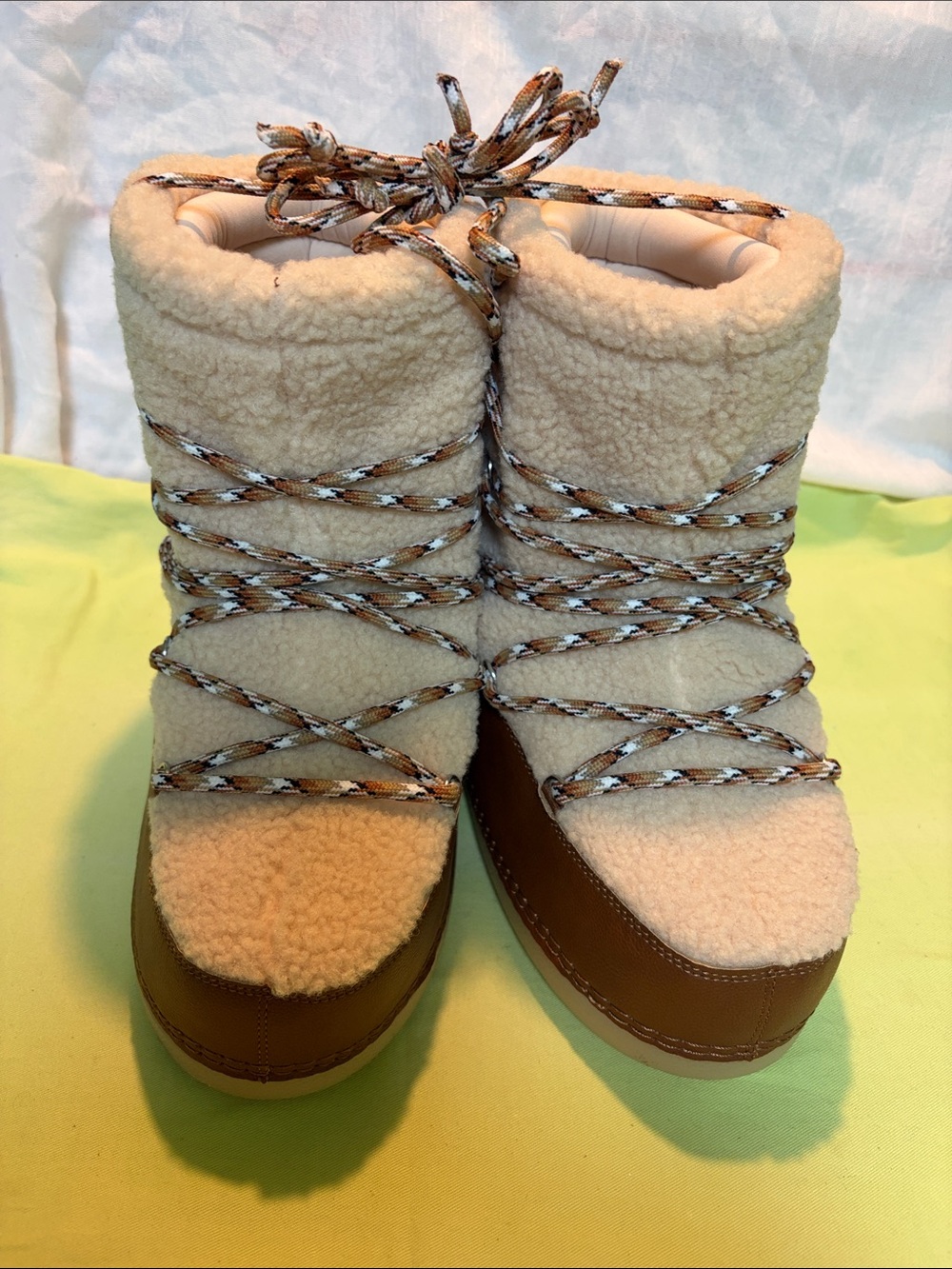 Cozy Sherpa Winter Boots in Cream and Brown